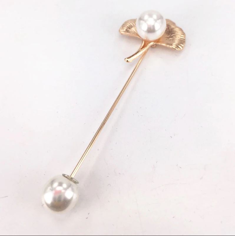 Pin Pearl Vintage